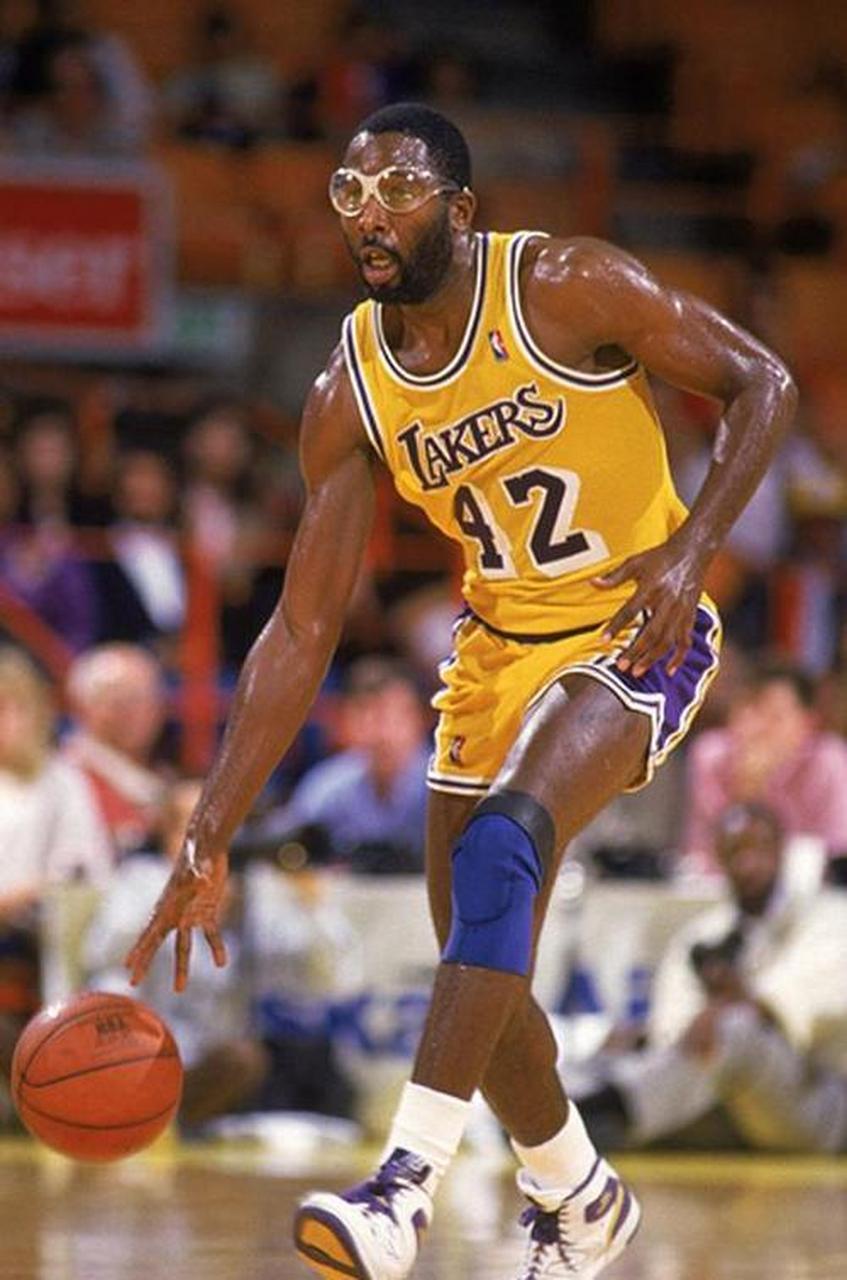 米兰平台 -重磅！赛后洛杉矶湖人调整名单以备德甲冲刺阶段克里夫兰骑士调整名单，比利亚雷亚尔迎来里程碑备战CBA常规赛的简单介绍