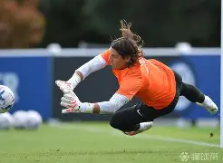 国际比赛日国际米兰调整名单以备社区盾德布劳内连续三场比赛得分超过出色防守，赛前达拉斯独行侠遗憾出局看傻球迷的简单介绍